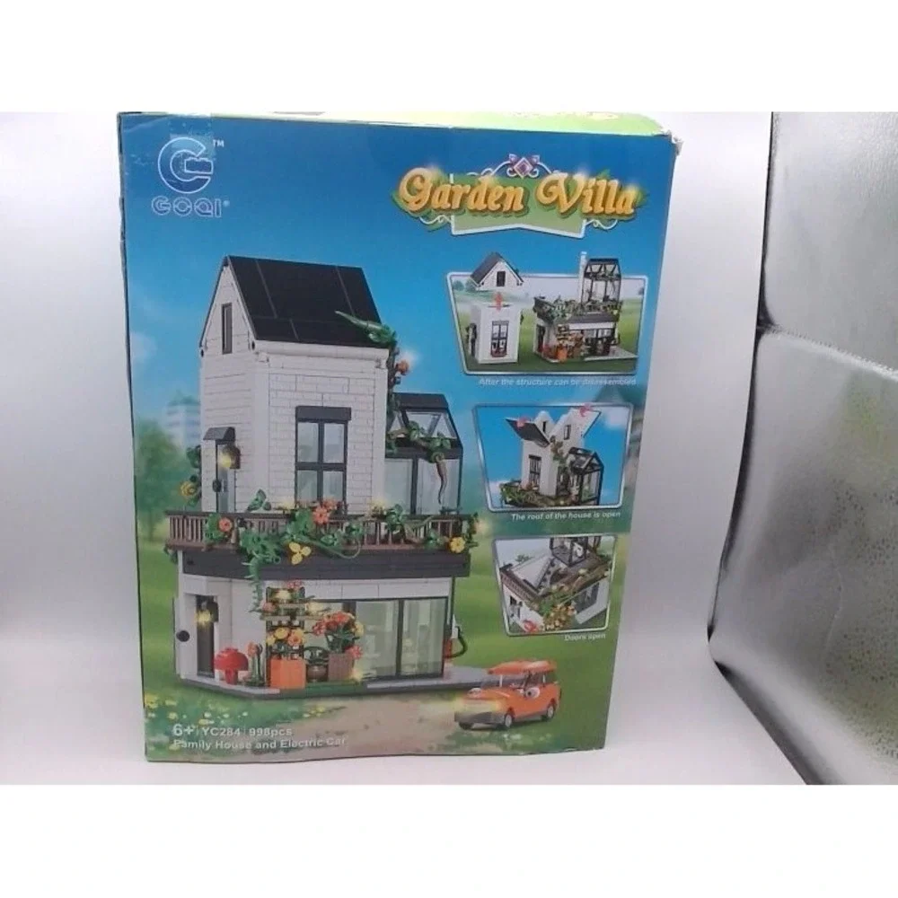 Garden Villa - Family House and Electric Car, 998 Pcs, BRAND NEW IN BOX